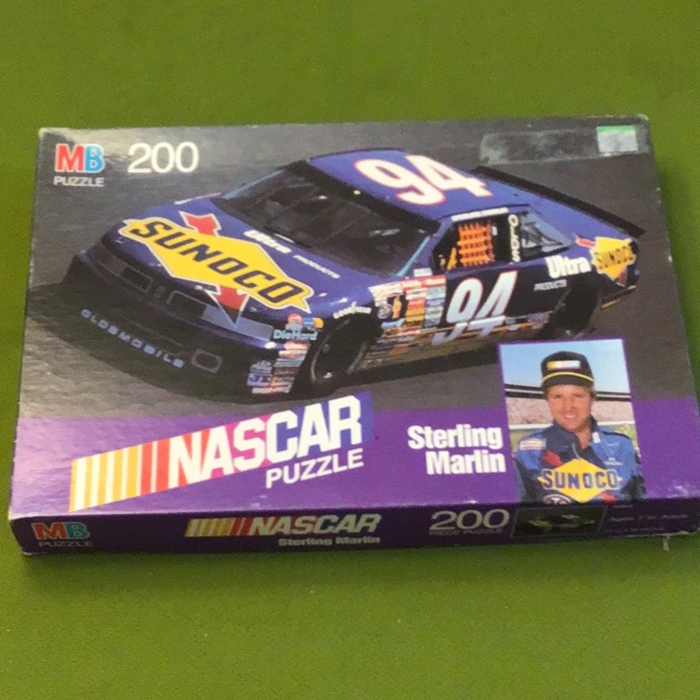 NASCAR Sterling Martin vintage puzzle, can build , ask, Milton Bradley 🇺🇸 1990
